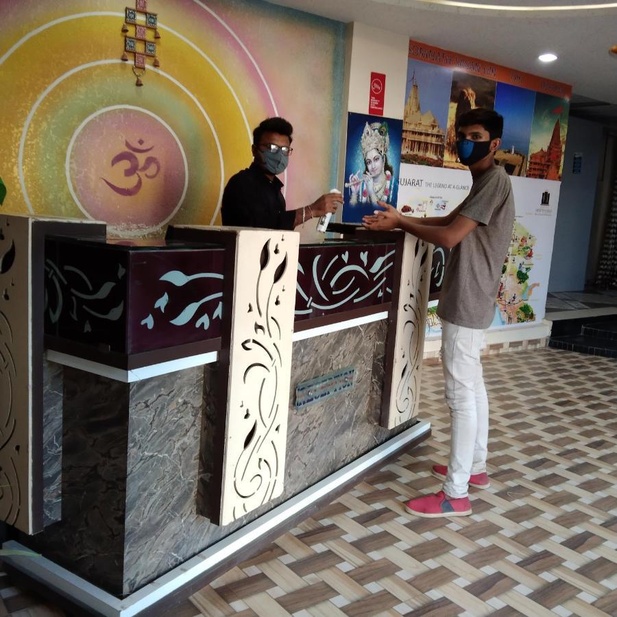 Shree Hotel Shivdhara Somnath Ngoại thất bức ảnh
