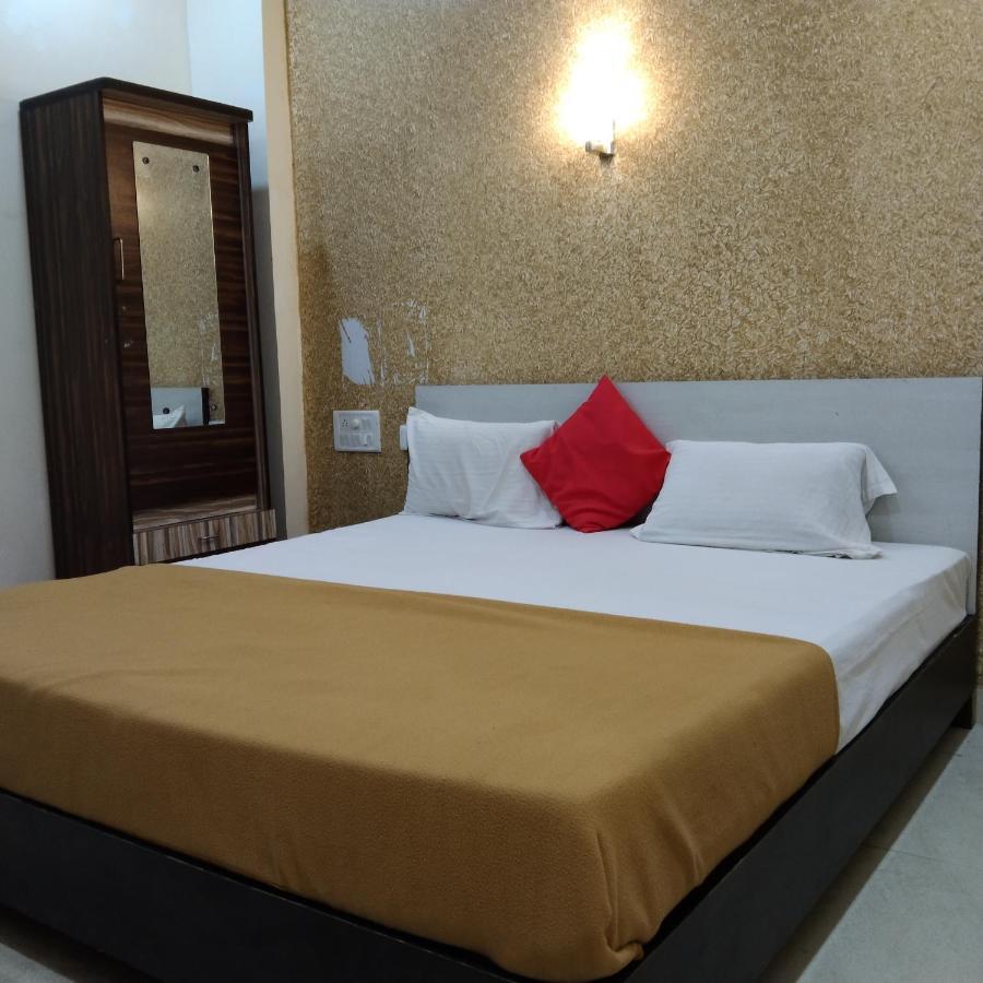 Shree Hotel Shivdhara Somnath Ngoại thất bức ảnh